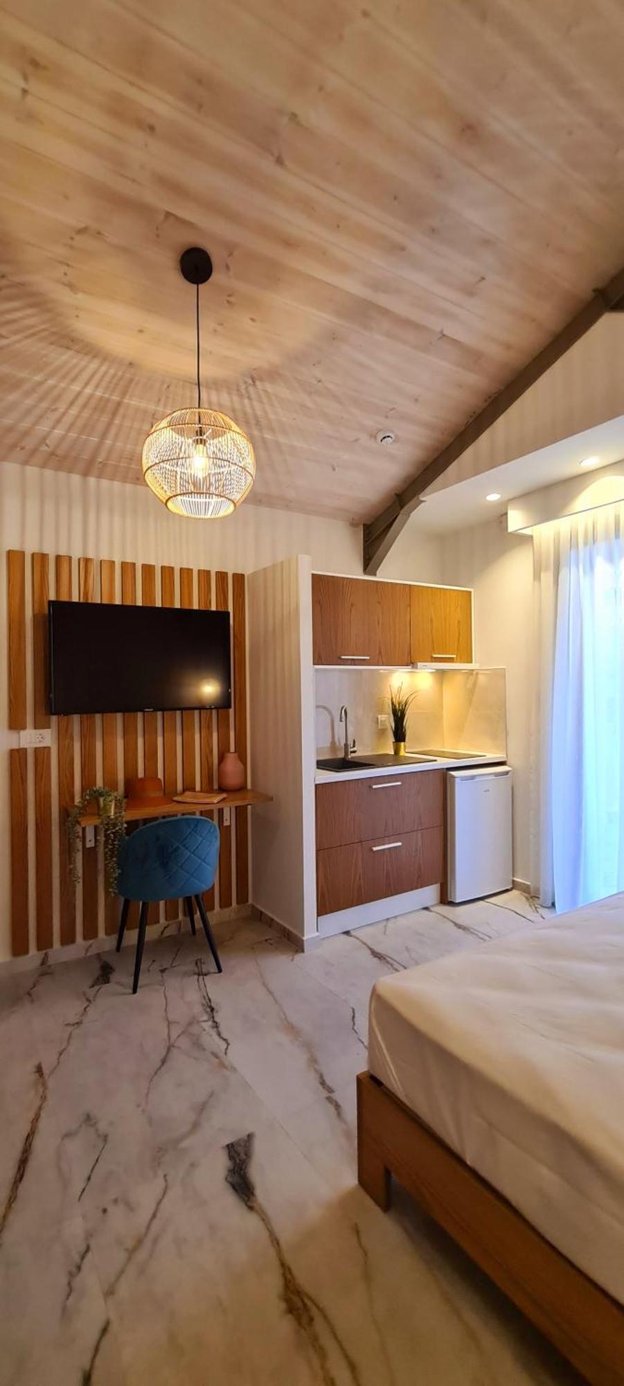 Costa Anastasia_Sea View Suites Vrasná Zimmer foto